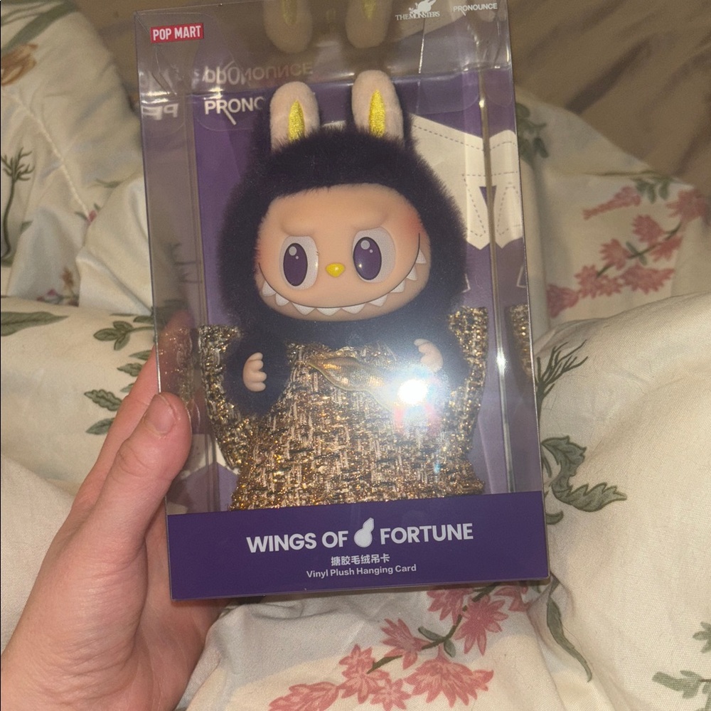 POP MART Wings of Fortune Vinyl Plush Hanging Card - Picture 4 of 5